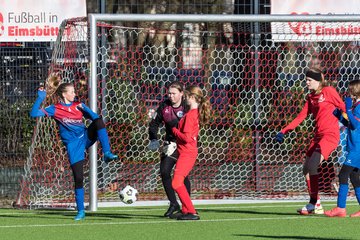 Bild 270 - wCJ Eimsbuettel - VfL Pinneberg : Ergebnis: 6:2